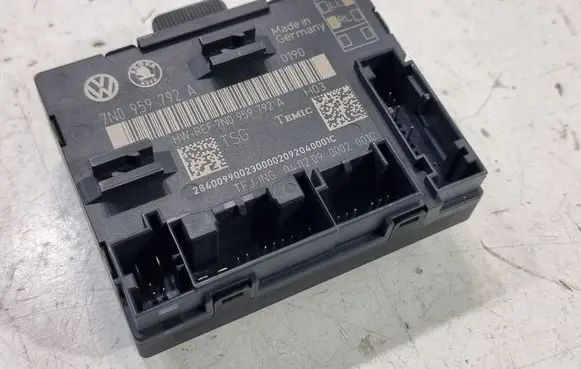 Skoda Superb B6 (3T) Door control unit/module 7N0959792A