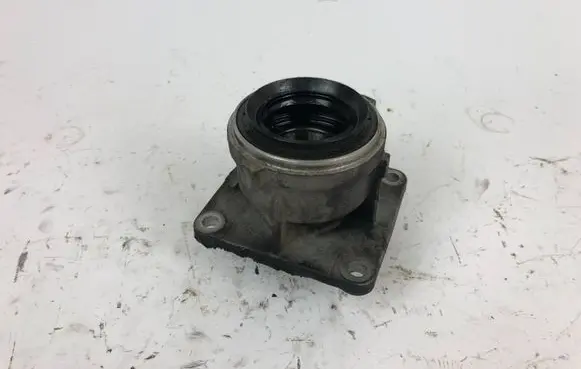 BMW X6 E71 Driveshaft support bearing bracket 7563779