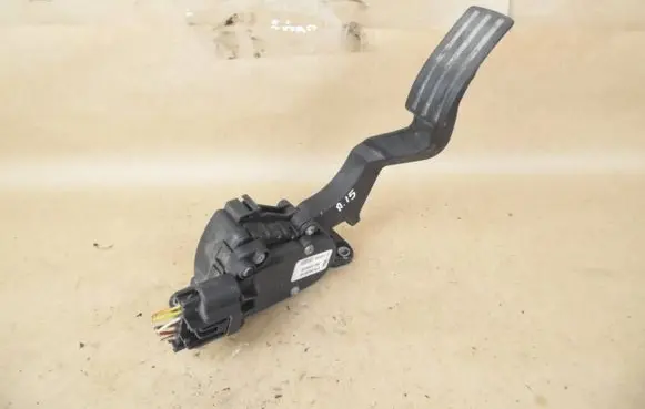 Ford Fusion Accelerator throttle pedal 6PV00856700 34703 2S619F836AA