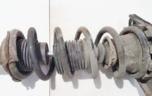 Nissan Almera N16 Rear coil spring