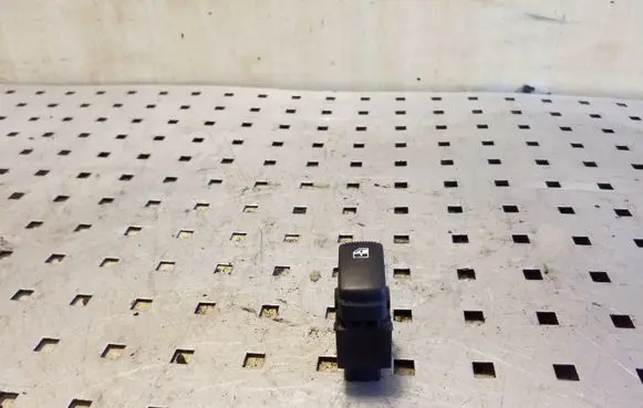 KIA Sorento Electric window control switch
