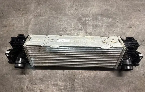 BMW X5 G05 Intercooler radiator 8584127 68975510 KB810004