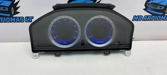 Volvo V70 Speedometer (instrument cluster) 30733368