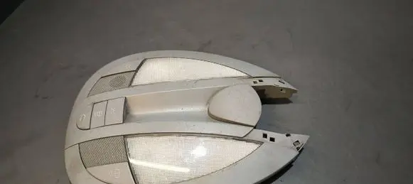 Mercedes-Benz E W211 Front seat light A2118206301 0023737549 2JM00942300