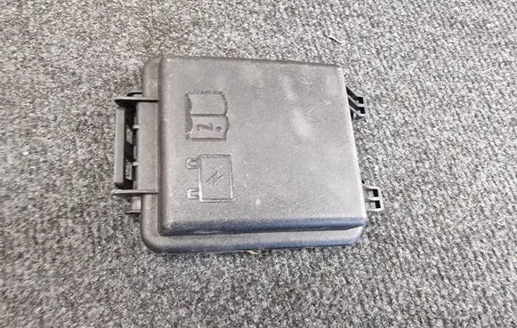 Land Rover Range Rover Evoque L551 Fuse box cover K8D214A076BB K8D214A076