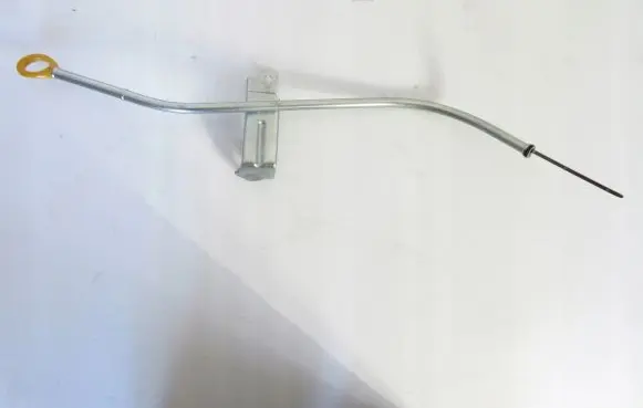 Toyota Prius (XW30) Oil level dip stick 