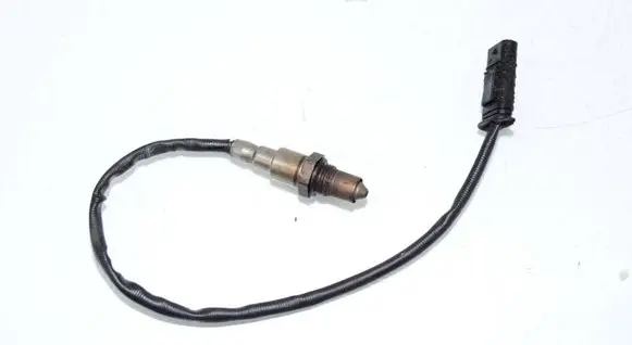 BMW 5 G30 G31 G38 Lambda probe sensor 8593852 13628593852 7101680