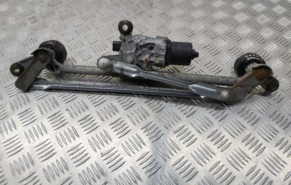 Nissan Qashqai Front wiper linkage 
