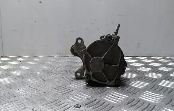 Vacuum pump