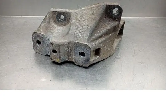 Seat Toledo II (1M) Engine mounting bracket 1J0199117Q