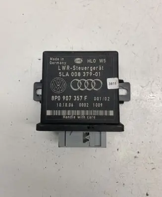 Audi A4 S4 B7 8E 8H Light module LCM 8P0907357F 5LA00837901