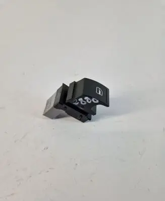 Volkswagen Golf VI Electric window control switch 7L6959855B