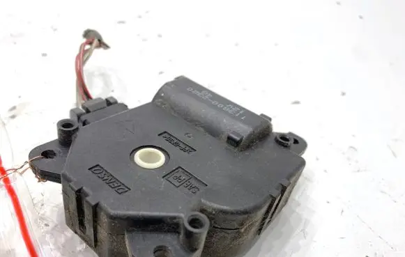 Mitsubishi Grandis Air flap motor/actuator 1138002320