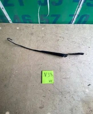 Skoda Octavia Mk1 (1U) Front wiper blade arm 1J1955409A