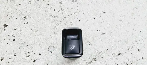 Mercedes-Benz E W212 Tailgate opening switch A2129059200