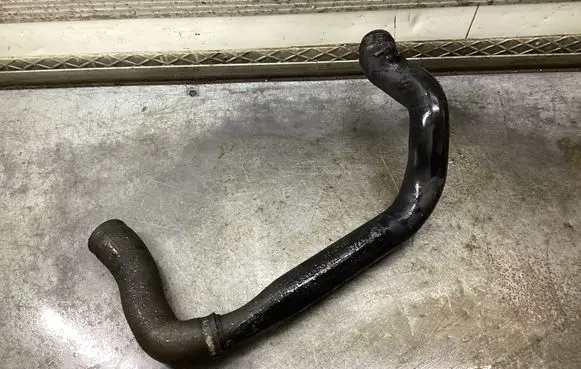 Intercooler hose/pipe