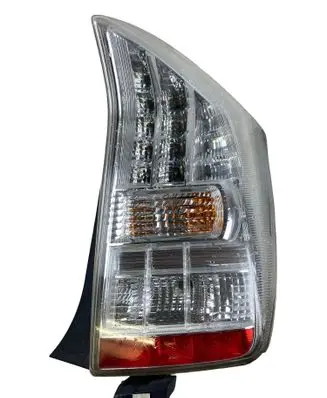 Toyota Prius (XW30) Rear/tail lights P8007