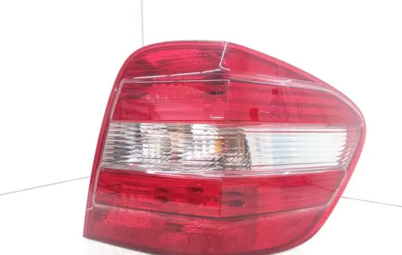 Mercedes-Benz ML W164 Rear/tail lights 404132