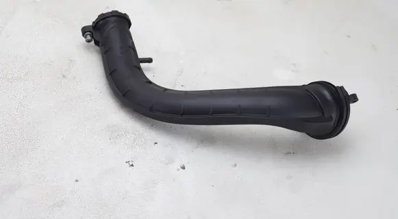 Volkswagen PASSAT B7 Intercooler hose/pipe 03C145673M
