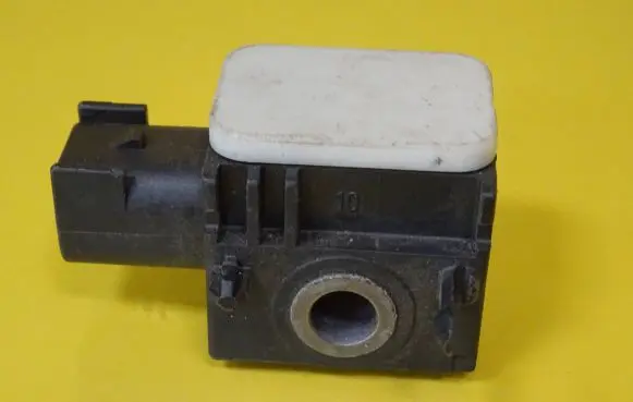 KIA Carens I Airbag deployment crash/impact sensor 959201D000