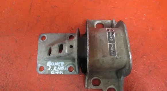 Peugeot Boxer Engine mount bracket 1346984080