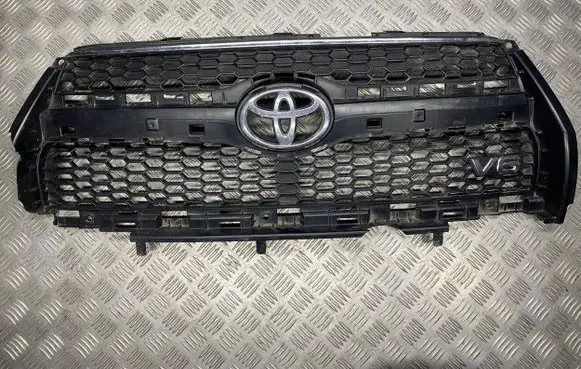 Toyota RAV 4 (XA30) Front bumper upper radiator grill 531010R060 531010R050
