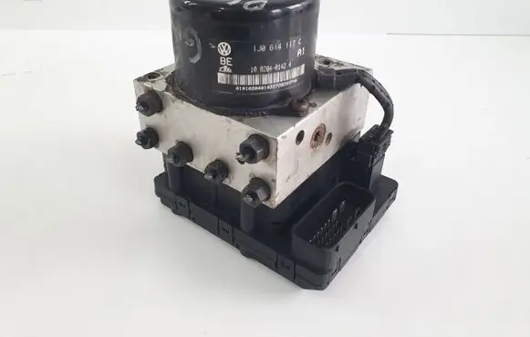 Volkswagen Golf IV ABS Pump 1J0907379G 5WK8474