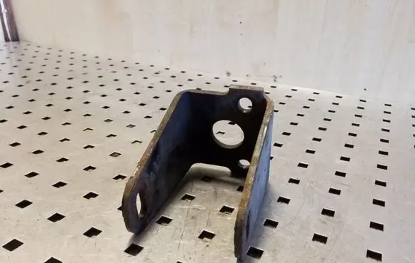 Toyota Corolla E120 E130 Engine mounting bracket
