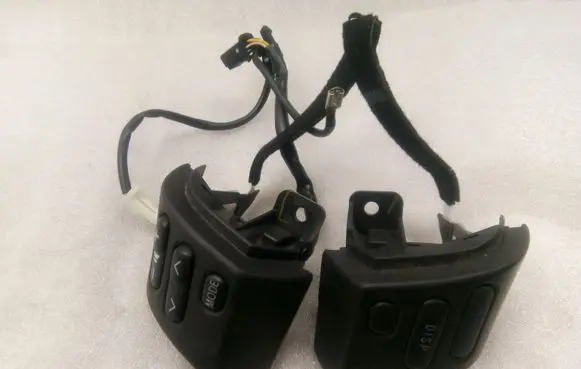 Toyota Corolla Verso AR10 Steering wheel buttons/switches 8425064020B0