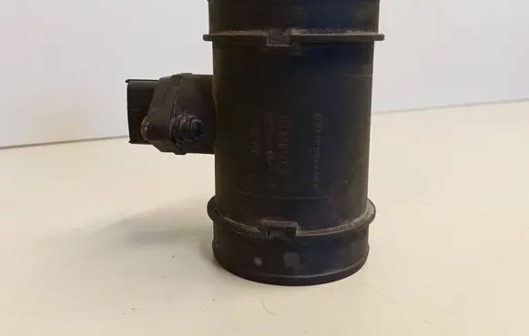 Opel Frontera B Mass air flow meter 0281002184