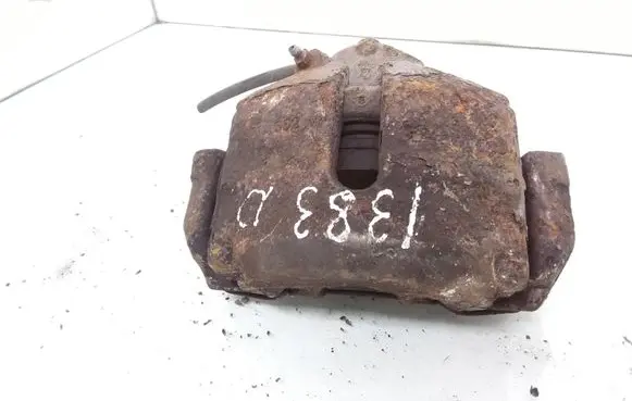 Volkswagen Golf V Front brake caliper