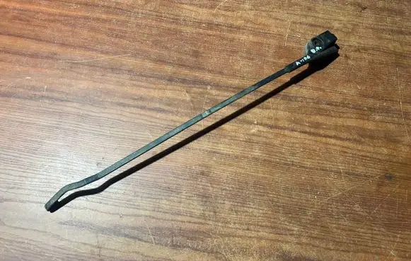 Audi 100 200 5000 C3 Front wiper blade arm 443955407C