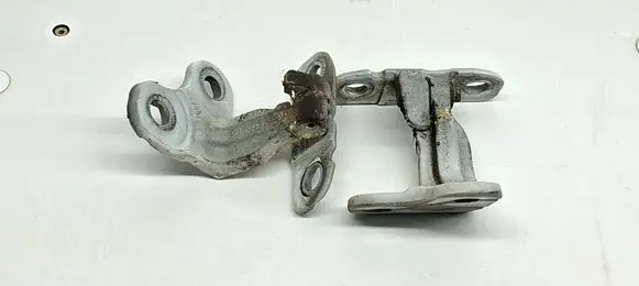Jaguar XE Front door hinge set 