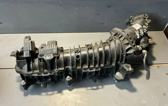 BMW 5 F10 F11 Intake manifold 7807991