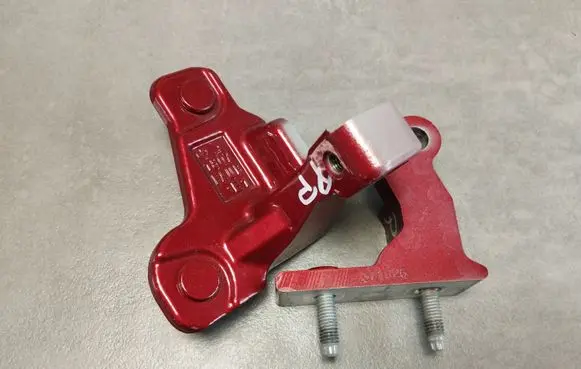 Front door hinge set