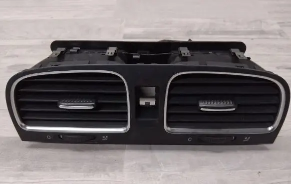 Volkswagen Golf VI Dash center air vent grill 5K0815735D 5K0819728