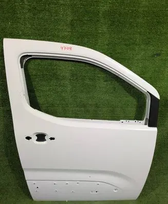Toyota ProAce City Front door