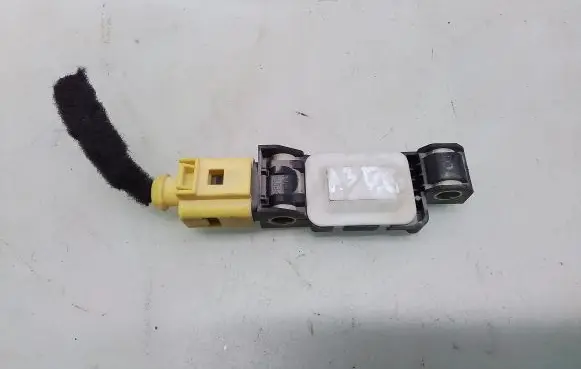 Audi A3 S3 8P Airbag deployment crash/impact sensor 4B0959643E