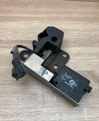BMW 5 E39 Tailgate/trunk/boot lock/catch/latch 8360193 8120419 8355127