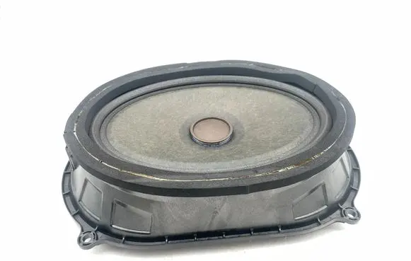 Maserati Ghibli Panel speaker 670009429