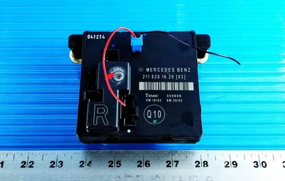 Mercedes-Benz E W211 Door control unit/module 356806 2118201626