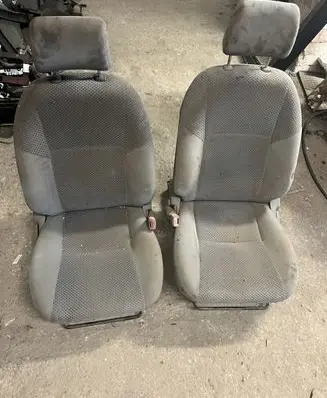 Toyota Hilux (AN10, AN20, AN30) Seat set 
