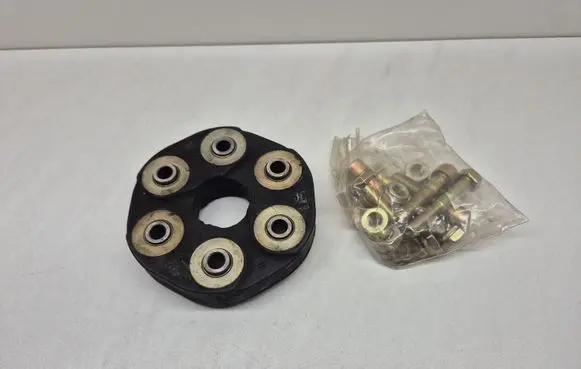 Mercedes-Benz E W124 Rear prop shaft donut coupling/joint 1244110615