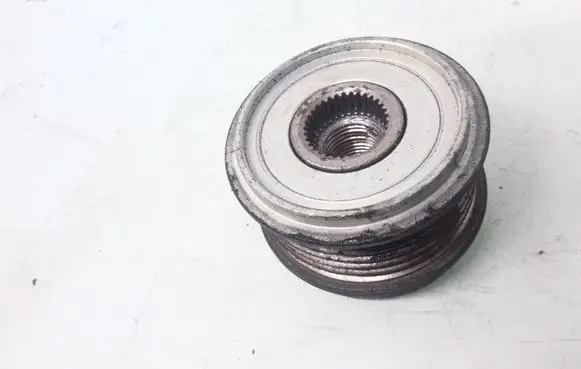 Volkswagen Golf V Alternator pulley F2276286