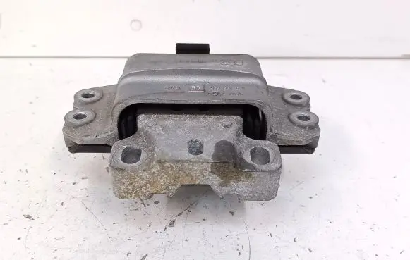 Volkswagen Jetta VI Engine mount bracket 1K0199555CE