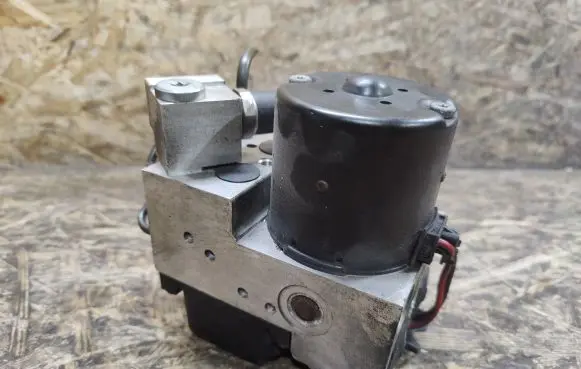 Mercedes-Benz S W220 ABS Pump A0044314612