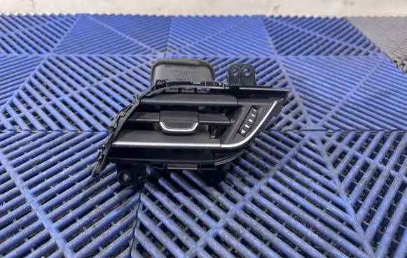 Toyota C-HR I Dashboard air vent grill cover trim 55660F4020