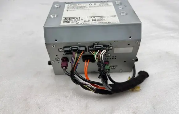 Volvo XC90 Radio/CD/DVD/GPS head unit 31667514AA 31667514