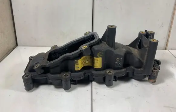Audi A8 S8 D3 4E Intake manifold 2900310759