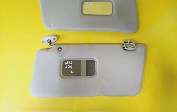 Mazda 121 SM Sun visor